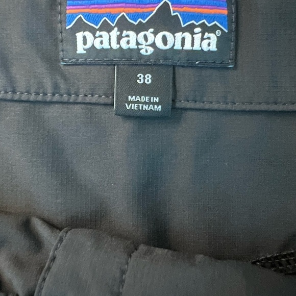PATAGONIA MEN’S BLACK SWIM TRUNKS SIZE 38 - Picture 6 of 6